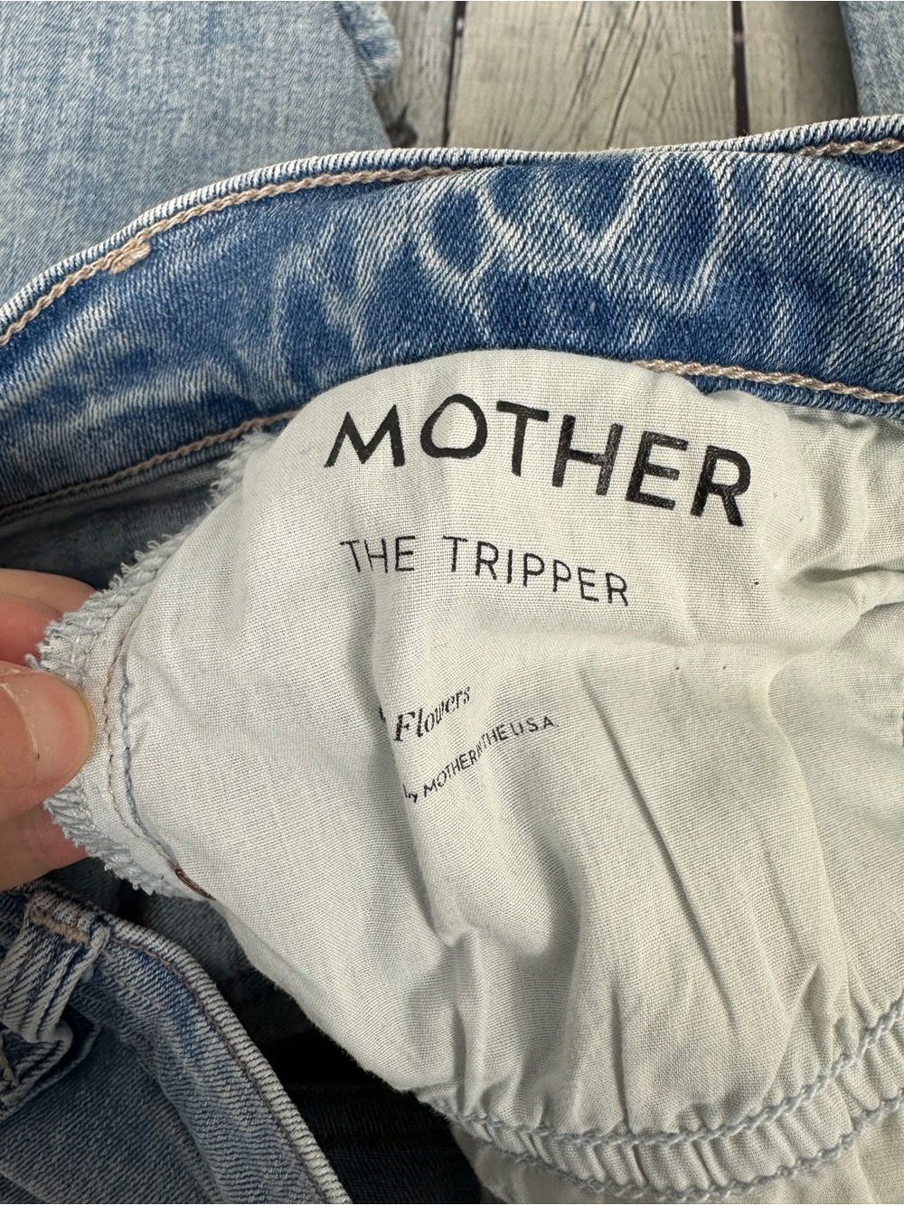 MOTHER the tripper in flowers high rush button fly jeans size 28 - Picture 4 of 9